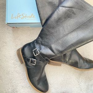 Life Stride Black Boots